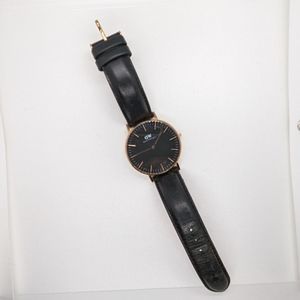 Daniel Wellington Women's Watch - Black / Gold
